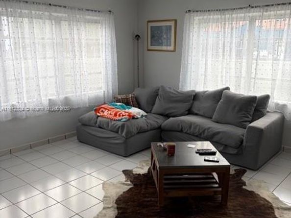 Undisclosed Address #A11912334, Miami FL 33145