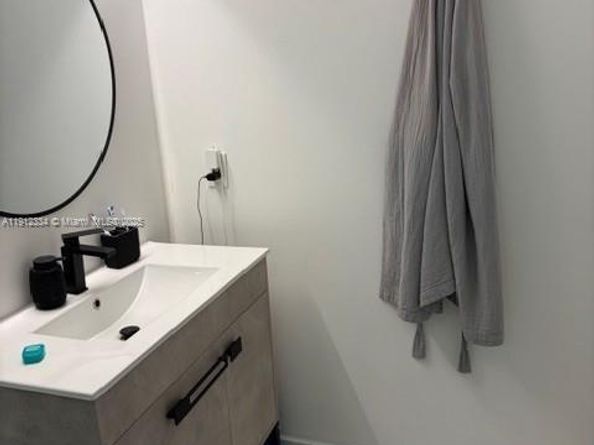 Undisclosed Address #A11912334, Miami FL 33145