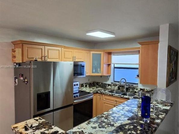 13500 NE 3rd Ct 423, North Miami FL 33161
