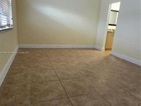 13500 NE 3rd Ct 423, North Miami FL 33161