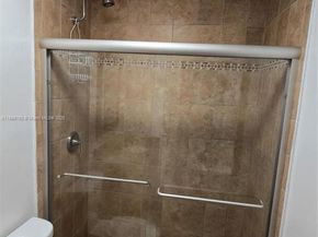 13500 NE 3rd Ct 423, North Miami FL 33161