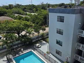 13500 NE 3rd Ct 423, North Miami FL 33161