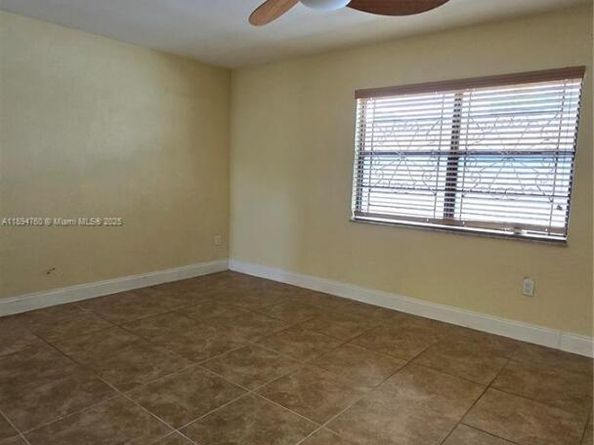 13500 NE 3rd Ct 423, North Miami FL 33161