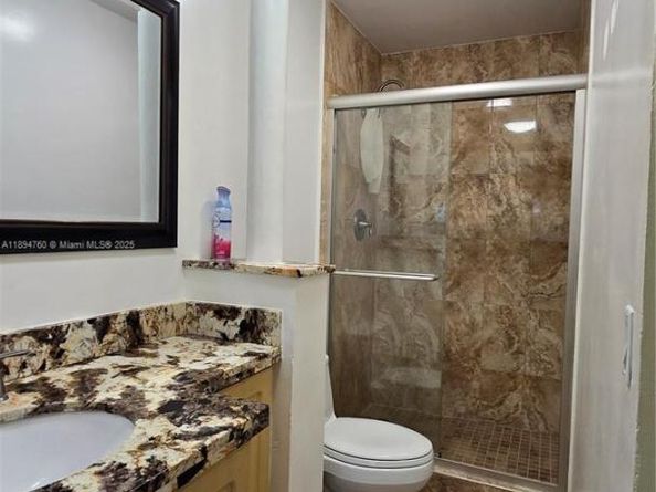 13500 NE 3rd Ct 423, North Miami FL 33161