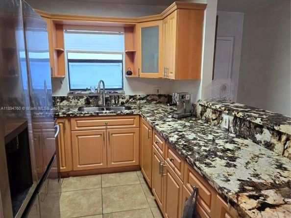13500 NE 3rd Ct 423, North Miami FL 33161