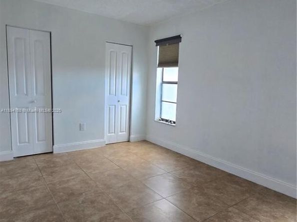 13500 NE 3rd Ct 423, North Miami FL 33161