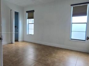 13500 NE 3rd Ct 423, North Miami FL 33161