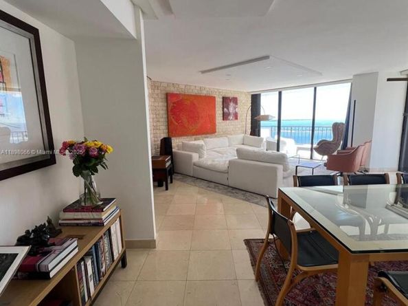 1581 Brickell Ave 2005, Miami FL 33129