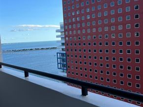 1581 Brickell Ave 2005, Miami FL 33129