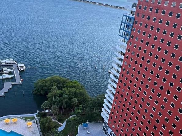 1581 Brickell Ave 2005, Miami FL 33129
