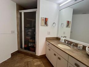 1581 Brickell Ave 2005, Miami FL 33129
