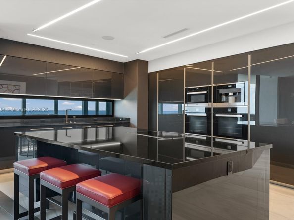 18555 Collins Ave PH1, Sunny Isles Beach FL 33160