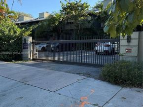 1000 NW N River Dr 20, Miami FL 33136