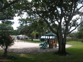 4698 NW 22nd St 4248, Coconut Creek FL 33063