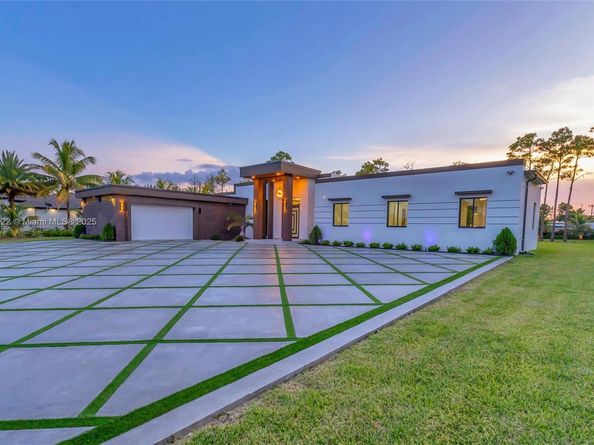 24650 SW 123rd Ave, Homestead FL 33032