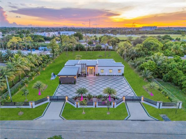 24650 SW 123rd Ave, Homestead FL 33032