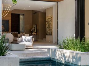 2145 Meridian Ave, Miami Beach FL 33139