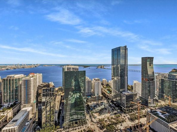 1300 S Miami Ave UPH2, Miami FL 33130