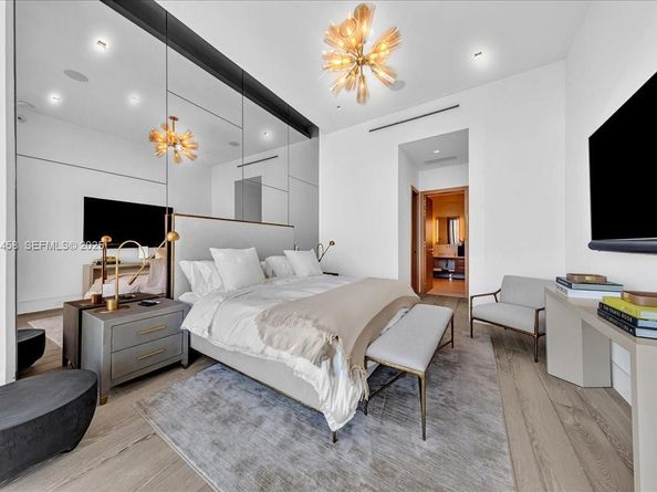 1300 S Miami Ave UPH2, Miami FL 33130