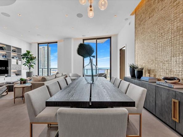 1300 S Miami Ave UPH2, Miami FL 33130