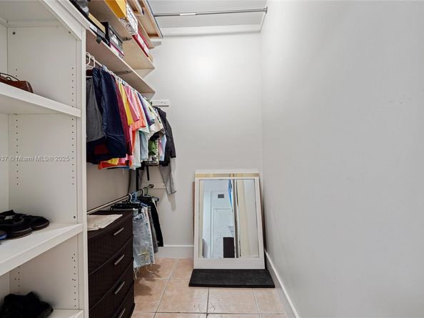 1851 NW 32nd Ave, Miami FL 33125