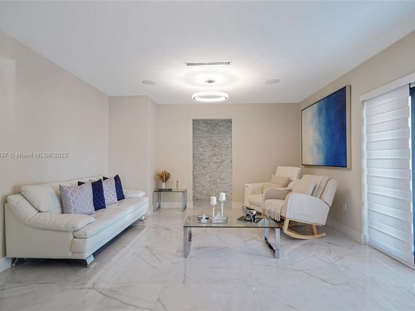 1851 NW 32nd Ave, Miami FL 33125