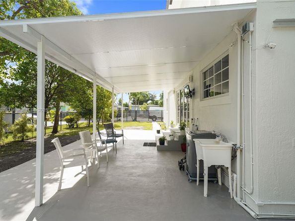 1851 NW 32nd Ave, Miami FL 33125