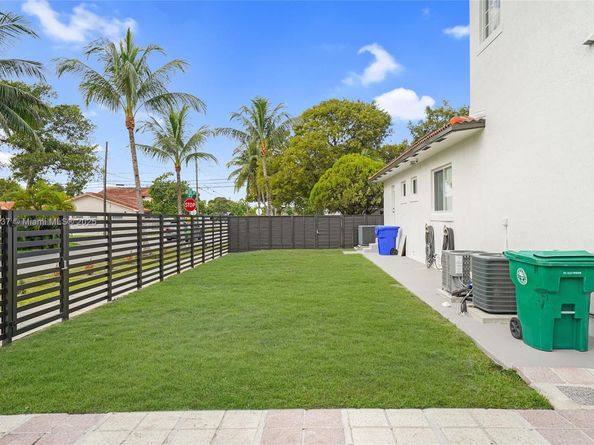 1851 NW 32nd Ave, Miami FL 33125
