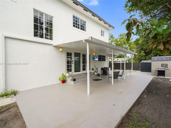 1851 NW 32nd Ave, Miami FL 33125