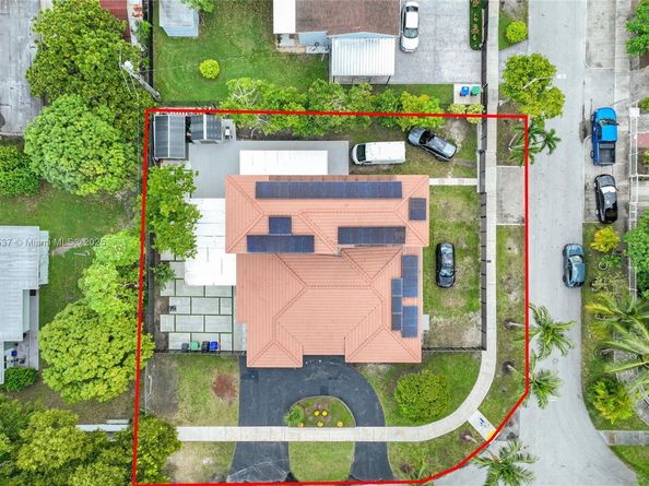 1851 NW 32nd Ave, Miami FL 33125