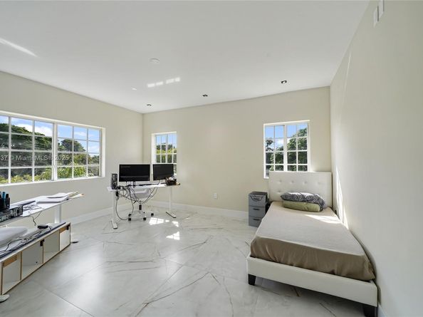 1851 NW 32nd Ave, Miami FL 33125