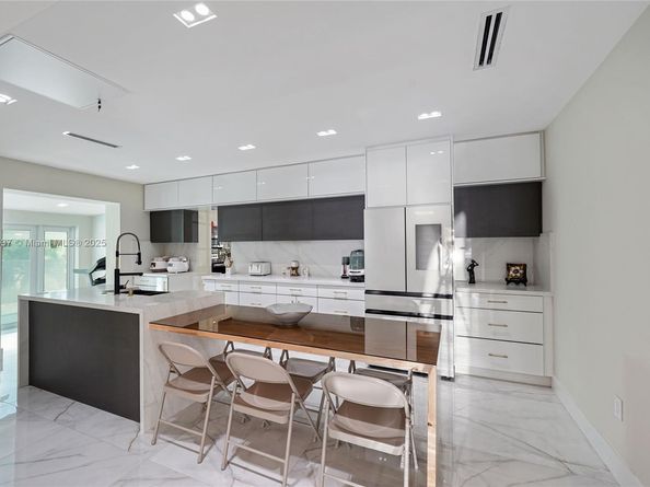 1851 NW 32nd Ave, Miami FL 33125