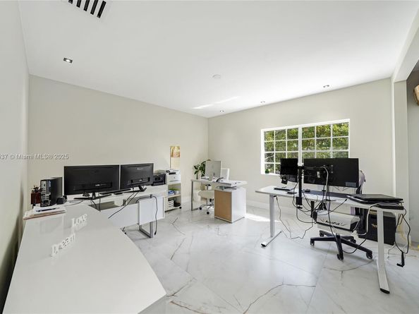 1851 NW 32nd Ave, Miami FL 33125