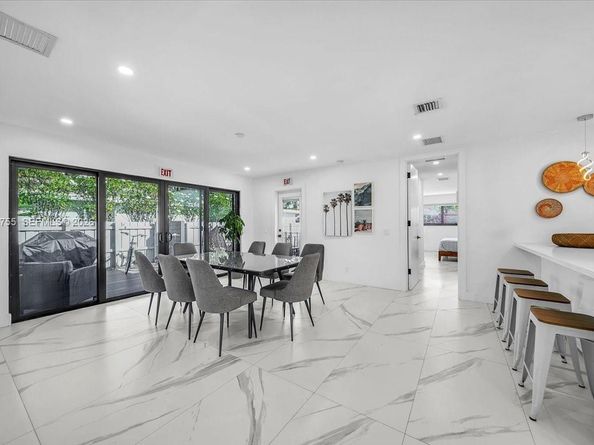 1356 Madison St, Hollywood FL 33019