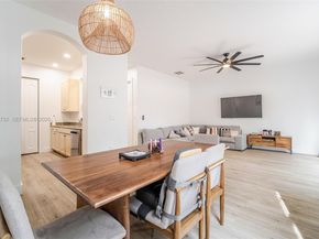 4414 Morgan Ln, Davie FL 33328