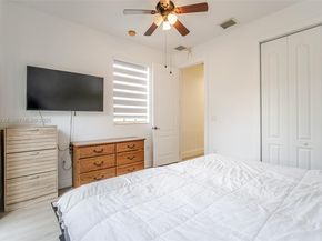 4414 Morgan Ln, Davie FL 33328