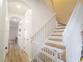 4414 Morgan Ln, Davie FL 33328