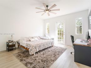 4414 Morgan Ln, Davie FL 33328