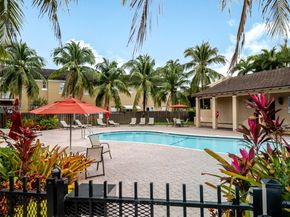 4414 Morgan Ln, Davie FL 33328