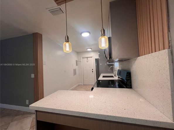 3616 SW 14th St, Fort Lauderdale FL 33312