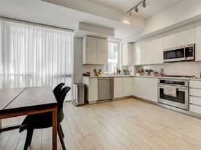 89 N Shore Dr, Miami Beach FL 33141