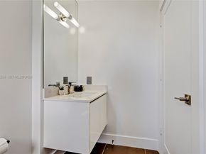 89 N Shore Dr, Miami Beach FL 33141