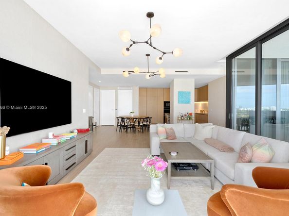 8701 Collins Ave 805, Miami Beach FL 33154