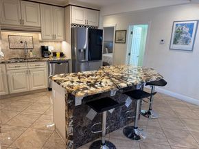2355 SE 7th St, Pompano Beach FL 33062