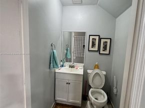 7005 NW 173rd Dr 1702, Hialeah FL 33015