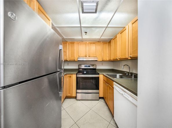 5249 NW 7th St 103, Miami FL 33126