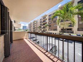 5249 NW 7th St 103, Miami FL 33126