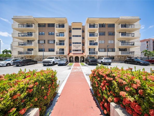5249 NW 7th St 103, Miami FL 33126