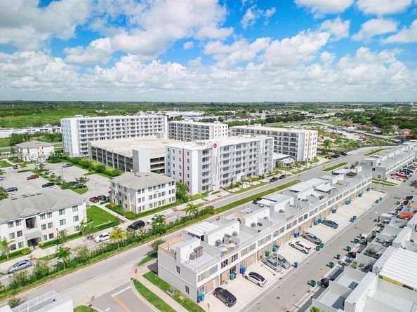 25888 SW 139th Path, Homestead FL 33032