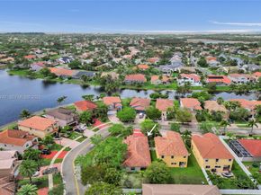 1201 NW 192nd Ln, Pembroke Pines FL 33029